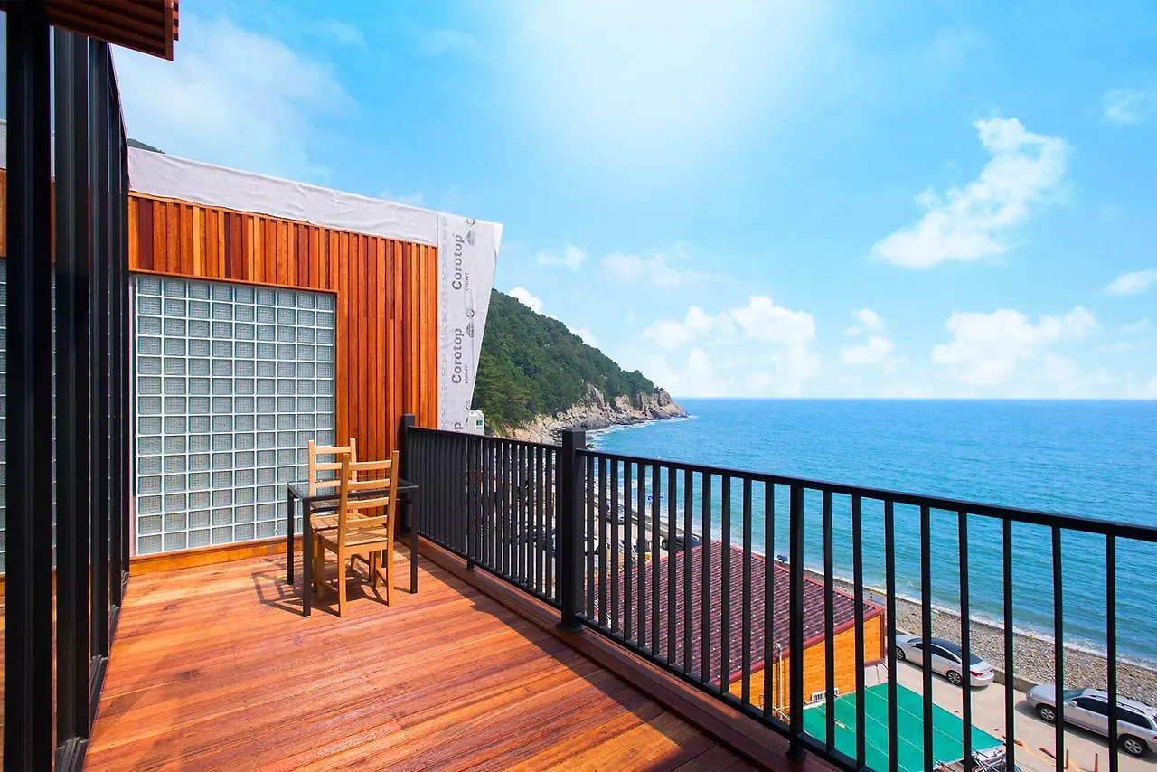 Sun & Moon Poolvilla Busan Hotell