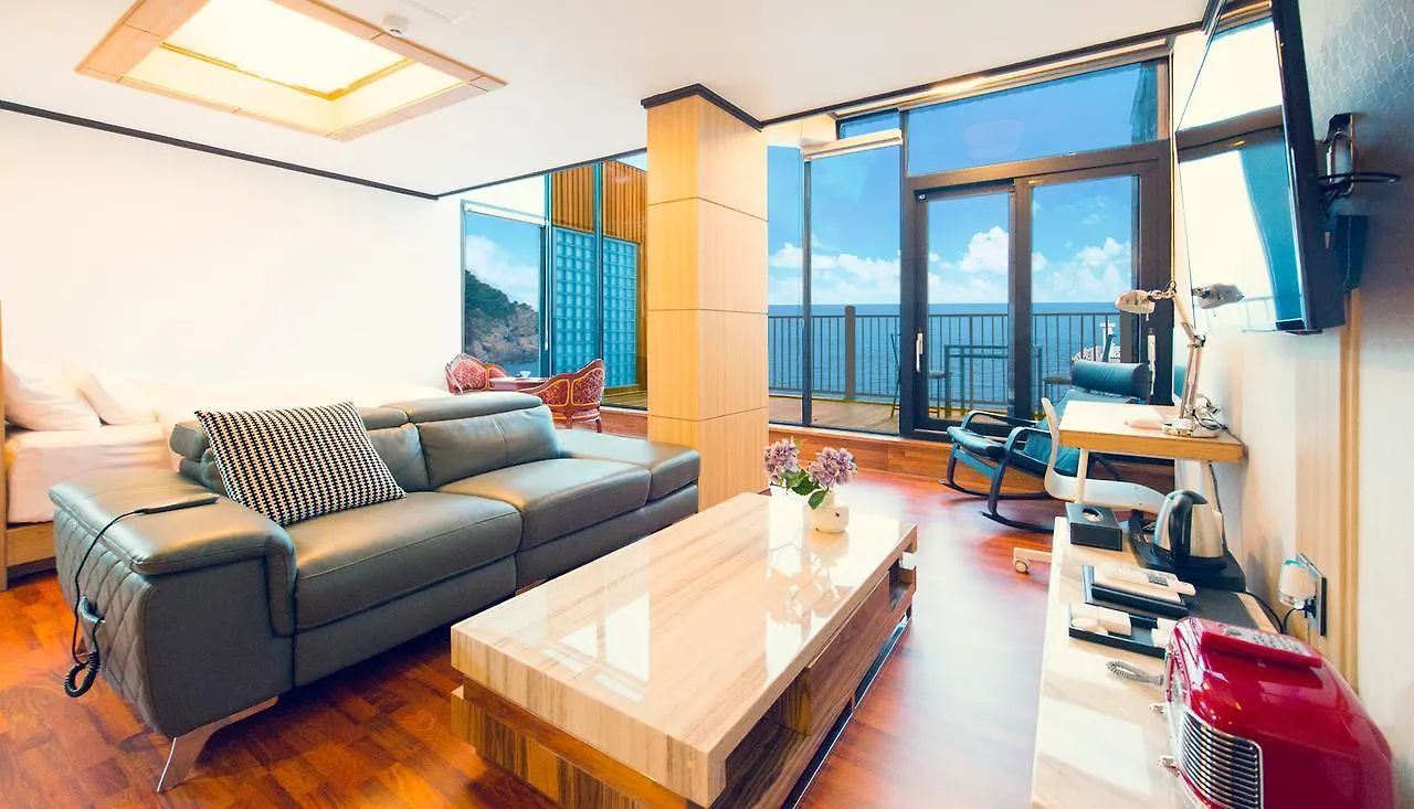 Sun & Moon Poolvilla Busan