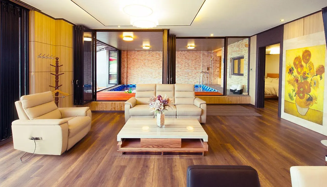 Sun & Moon Poolvilla Busan 0*,  Sydkorea